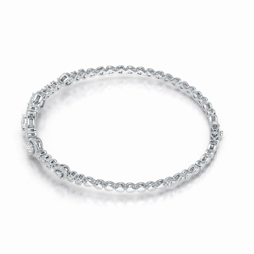 1,53 Karat Armband mit im Birnenschliff gezüchteten Diamanten